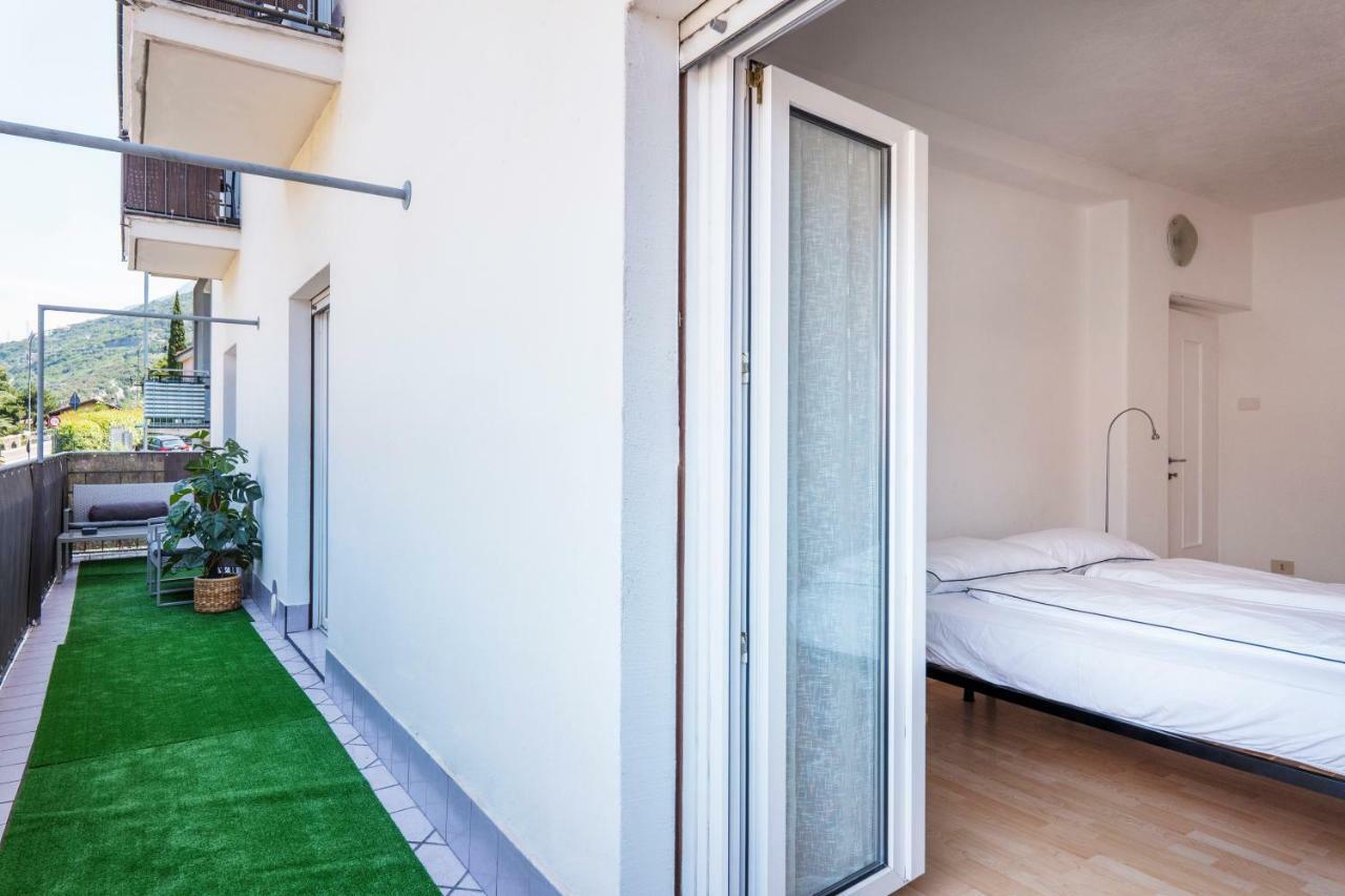 Apartament Sun Torbole Sul Garda Zewnętrze zdjęcie